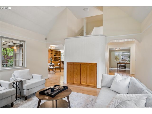 3367 VIDERA Dr, Eugene, OR 97405