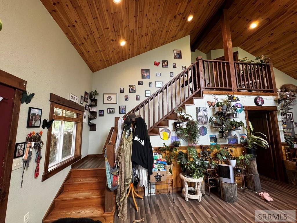Image 2 of property listing at 7 Shady Lane, North Fork, ID 83466