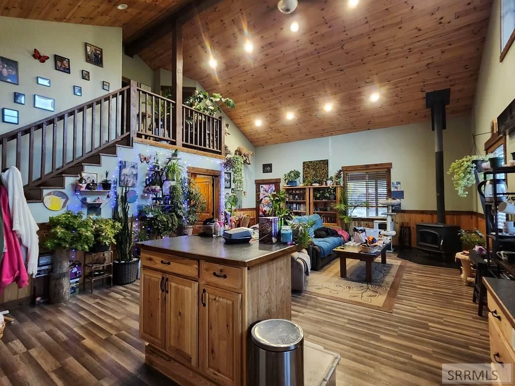 Image 4 of property listing at 7 Shady Lane, North Fork, ID 83466