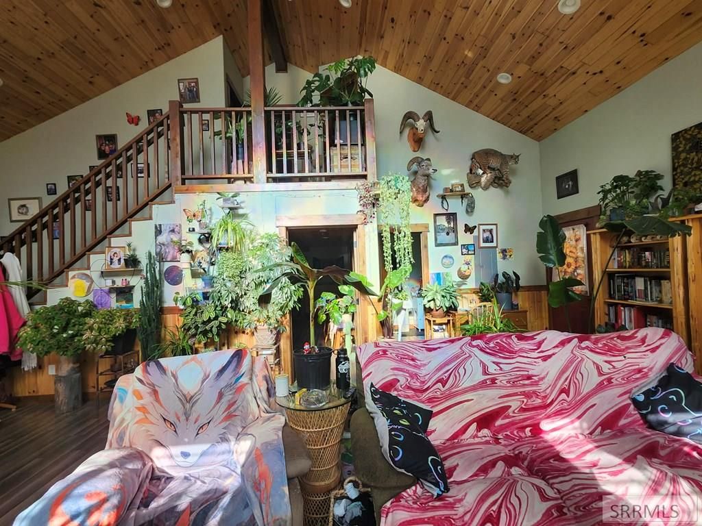 Image 6 of property listing at 7 Shady Lane, North Fork, ID 83466