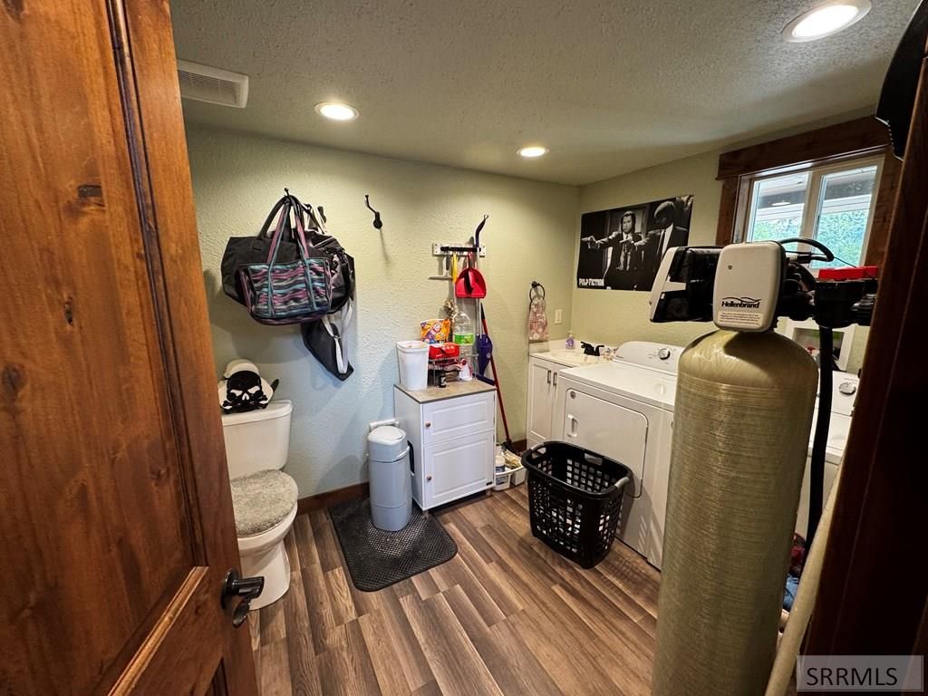 Image 9 of property listing at 7 Shady Lane, North Fork, ID 83466