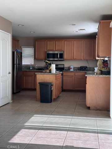 3884 Akina Avenue, Perris, CA 92571