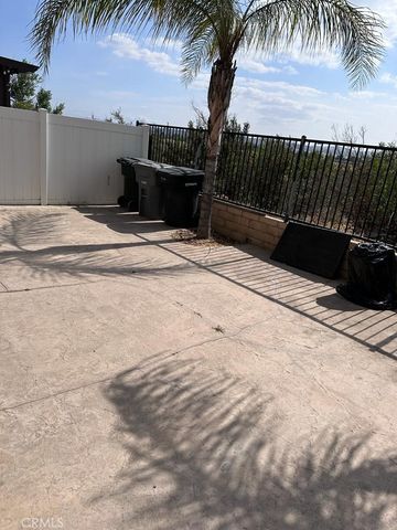 3884 Akina Avenue, Perris, CA 92571