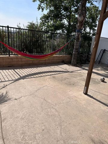 3884 Akina Avenue, Perris, CA 92571