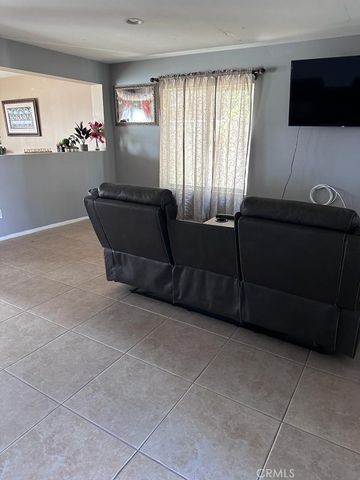 3884 Akina Avenue, Perris, CA 92571