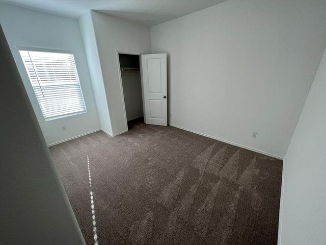 1127 Catfish LN, Bastrop, TX 78602