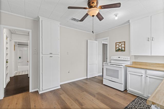 603 W 2nd Street, Cleburne, TX 76033