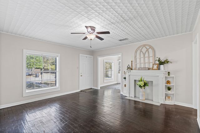 603 W 2nd Street, Cleburne, TX 76033