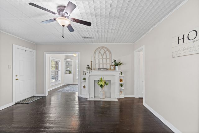 603 W 2nd Street, Cleburne, TX 76033