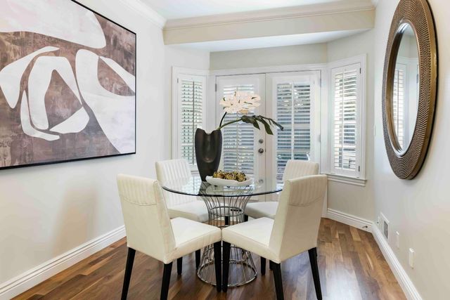 11 Chateau Drive, Menlo Park, CA 94025