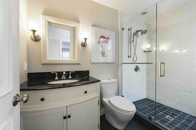 11 Chateau Drive, Menlo Park, CA 94025