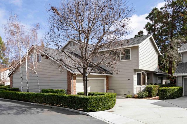 11 Chateau Drive, Menlo Park, CA 94025