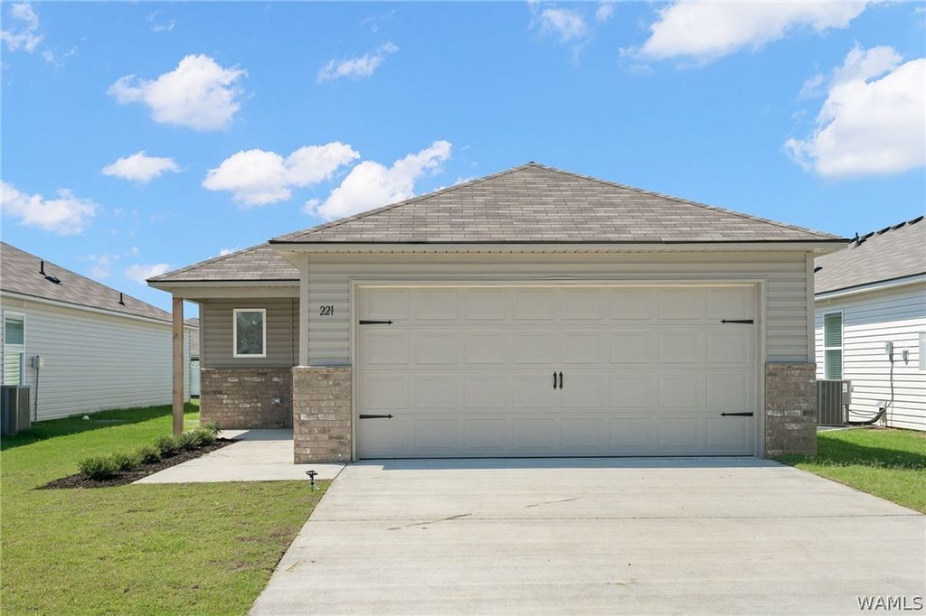 13934 Sir Lancelot, Tuscaloosa, AL 35405