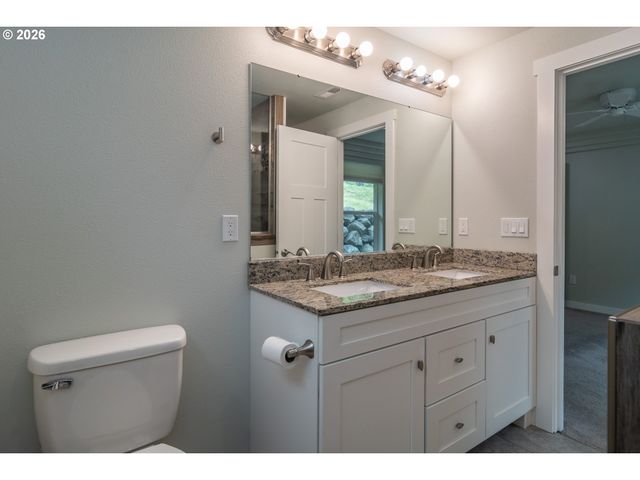 4509 RIDENOUR St, Roseburg, OR 97470