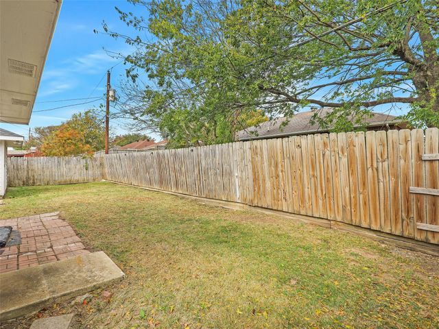 824 Brookhaven Drive, Royse City, TX 75189