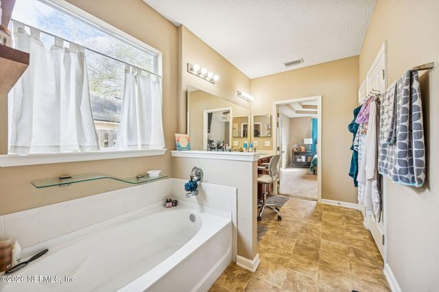 6315 TRIMPE Lane, Jacksonville, FL 32222