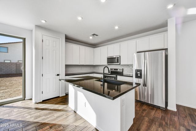 7423 W CAVALIER Drive, Glendale, AZ 85303