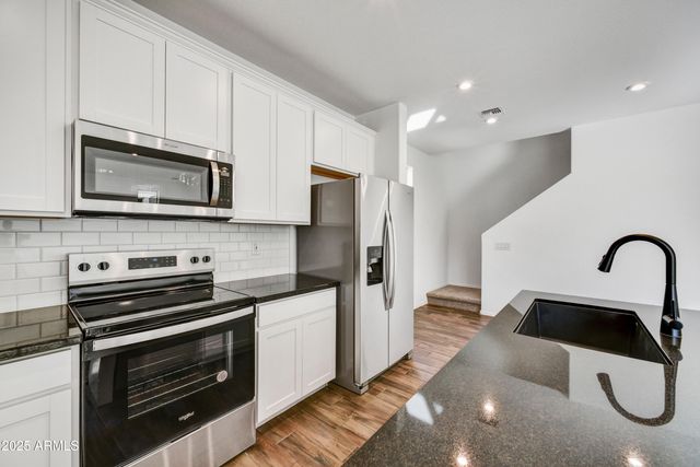 7423 W CAVALIER Drive, Glendale, AZ 85303