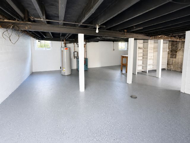 1527 Brookside Avenue, Waukegan, IL 60085