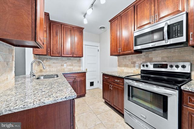 1212 SHALLCROSS AVE, Wilmington, DE 19806