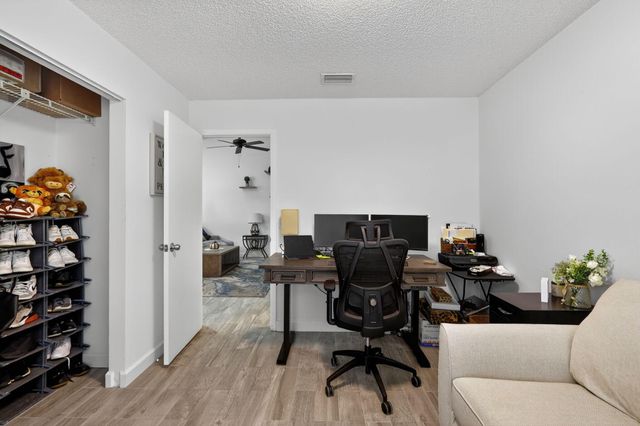 235 SW 29th Avenue, Delray Beach, FL 33445