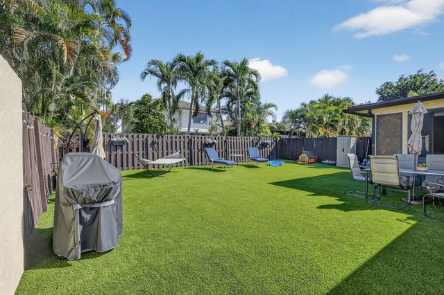 235 SW 29th Avenue, Delray Beach, FL 33445