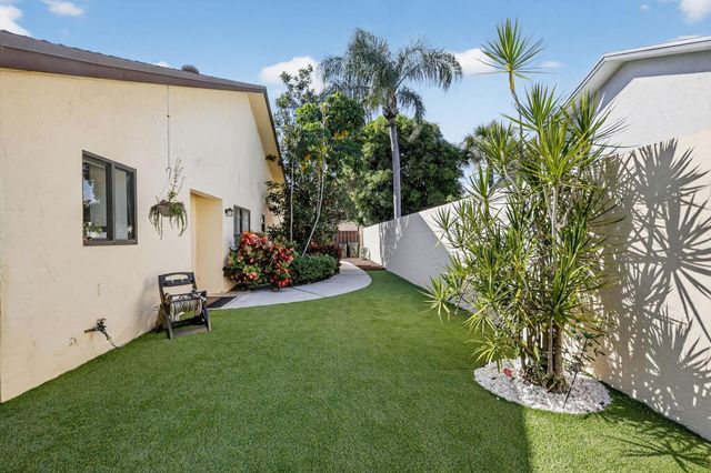 235 SW 29th Avenue, Delray Beach, FL 33445