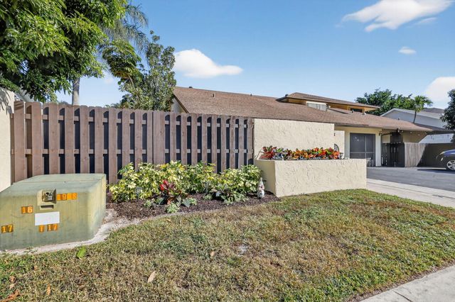 235 SW 29th Avenue, Delray Beach, FL 33445