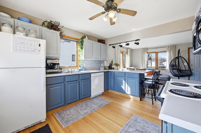 1613 10th Street N, Fargo, ND 58102