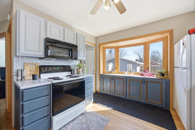 1613 10th Street N, Fargo, ND 58102