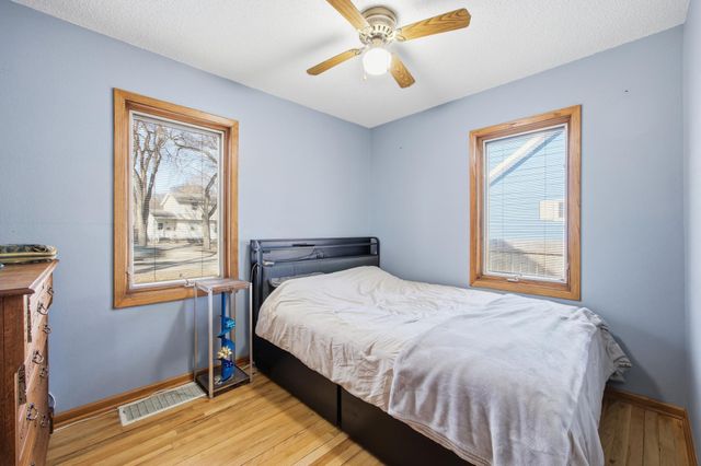 1613 10th Street N, Fargo, ND 58102