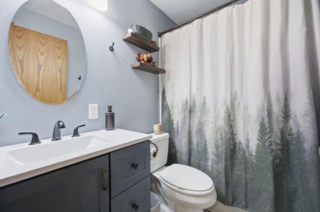 1613 10th Street N, Fargo, ND 58102