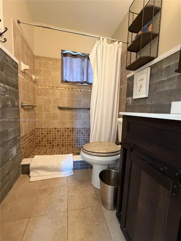 1832 Sunny Drive d-32, Bradenton, FL 34207