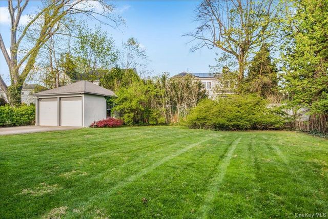 337 Heathcote Road, Scarsdale, NY 10583
