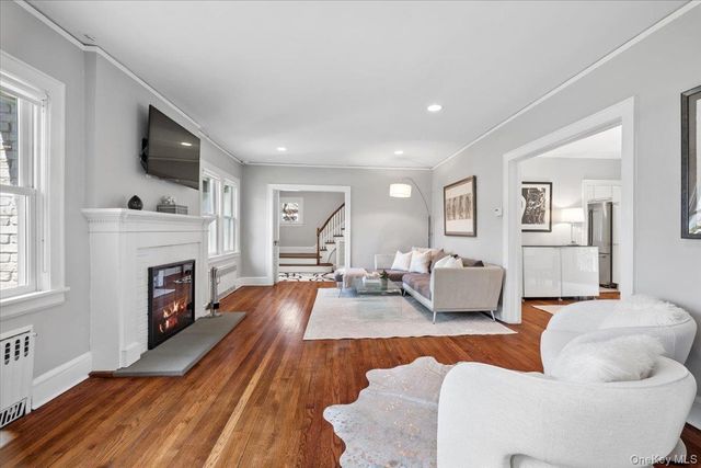 337 Heathcote Road, Scarsdale, NY 10583