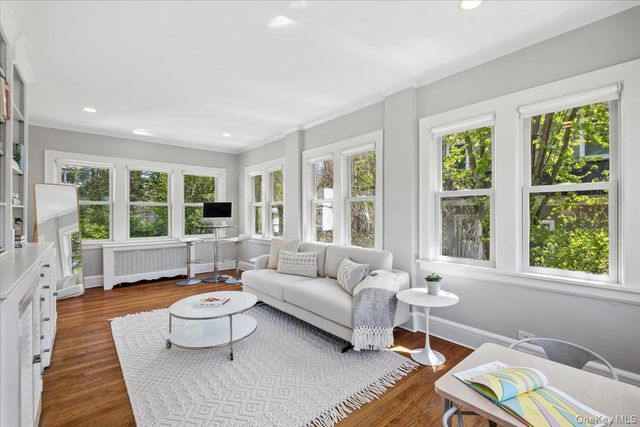 337 Heathcote Road, Scarsdale, NY 10583