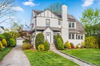 337 Heathcote Road, Scarsdale, NY 10583