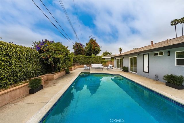 2932 Pemba Drive, Costa Mesa, CA 92626