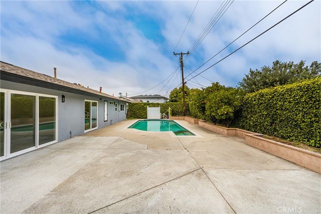 2932 Pemba Drive, Costa Mesa, CA 92626