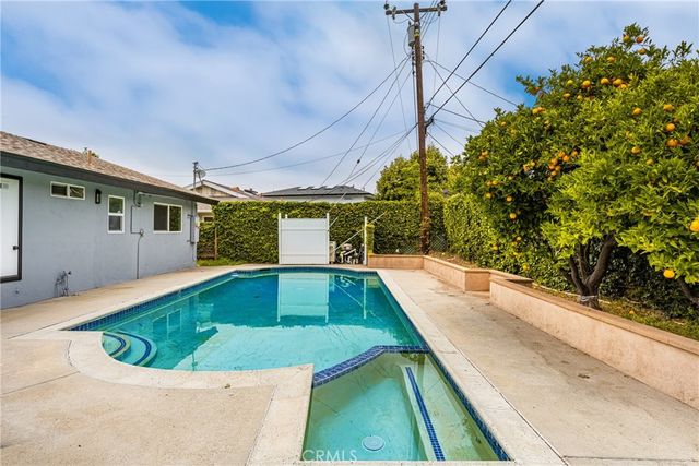 2932 Pemba Drive, Costa Mesa, CA 92626