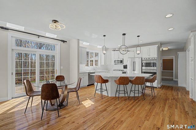 7 Caleb Court, Guilford, CT 06437