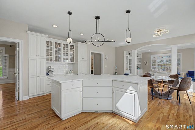 7 Caleb Court, Guilford, CT 06437