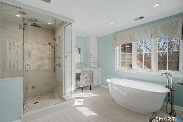 7 Caleb Court, Guilford, CT 06437