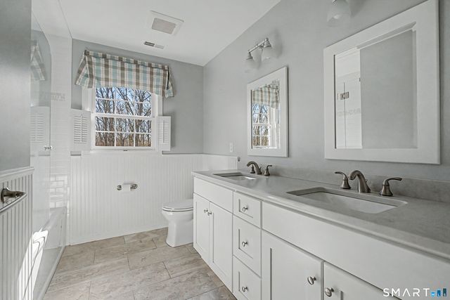 7 Caleb Court, Guilford, CT 06437
