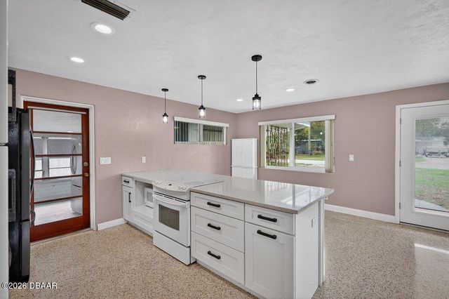 457 Mcintosh Road, Ormond Beach, FL 32174