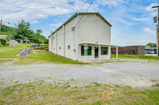 6051 Natural Tunnel Parkway, Duffield, VA 24244