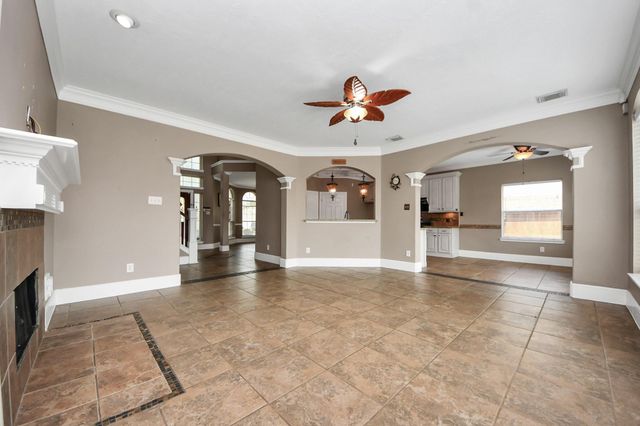 3613 Pine Valley Drive, Pearland, TX 77581