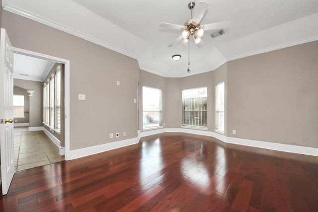 3613 Pine Valley Drive, Pearland, TX 77581