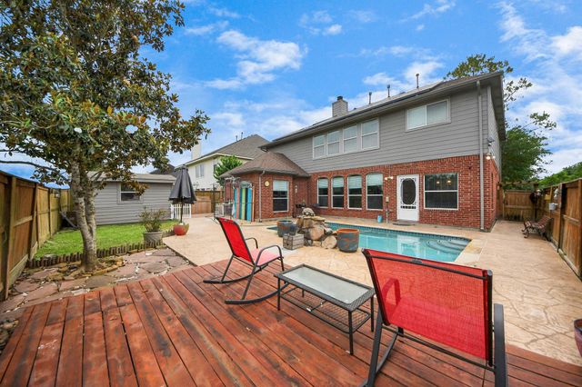 3613 Pine Valley Drive, Pearland, TX 77581