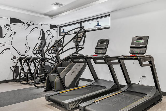 80 Constitution Ave Unit 320, Portsmouth, NH 03801